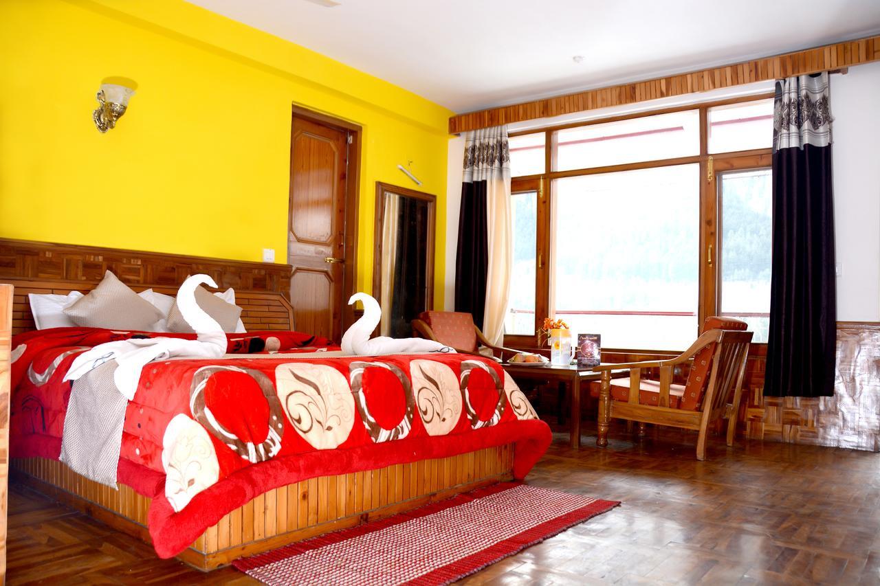 Hotel Rajhans Manali Exterior photo